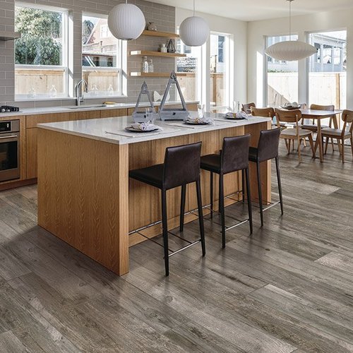Wood look tile flooring in Tehachapi, CA from Stockdale Tile